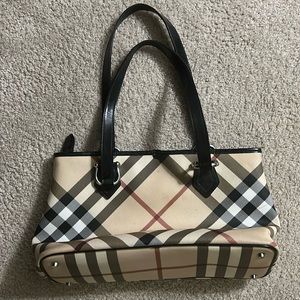 BURBERRY PURSE